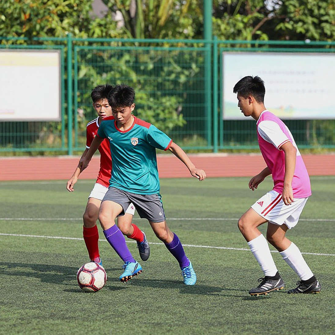 গালাতাসারাইয়ের ডেটা-ব্লকচেইনে গুন্ডোগানের ১১ মিনিট: ব্যয়বহুল বেঞ্চের রাজনীতি