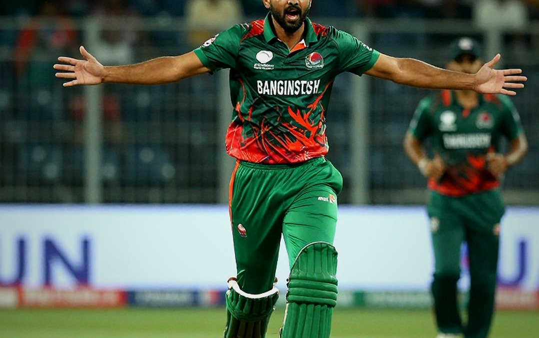 যে ট্রান্সফারে দাম ঠিক হয় খাতায়, নয় মাঠে