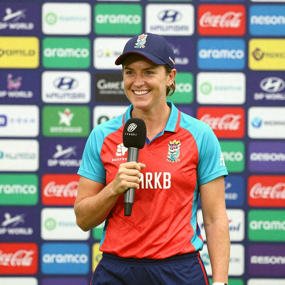 Blockchain Cricket's New Chapter: Fan Tokens, Smart Contracts, and the 2026 World Cup Data Revolution